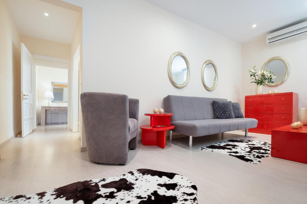 Nadiona Suites Red & Cream コルフ島 エクステリア 写真